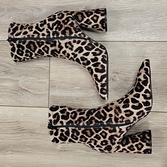 Steve Madden Size 6 1/2 Valyant Bootie in Velvet Leopard Print NEW - Picture 5 of 8